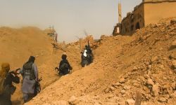 أهالي دير الزور.. على ضفتي الموت